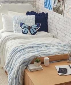 Outlet ❤️ Dormify Leah Tie Dye Faux Fur Throw - 50″x60″ 😉 -Dormify Decor Store 413c7e2a3e38436c99816868ffd07754 e737a3f8 e509 4a59 8d69 7276a882a647 1080x