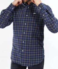 Deals 🔥 Barbour men Pelton Regular 👕 Shirt in Navy 🛒